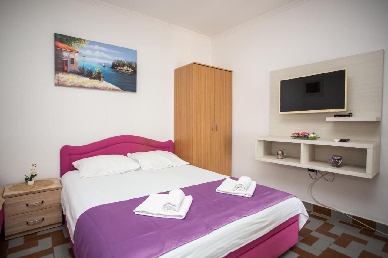 Apartments Jelena Улцин Екстериор снимка