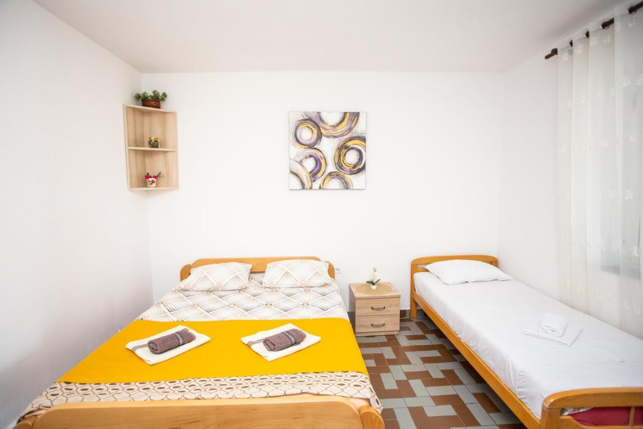 Apartments Jelena Улцин Екстериор снимка