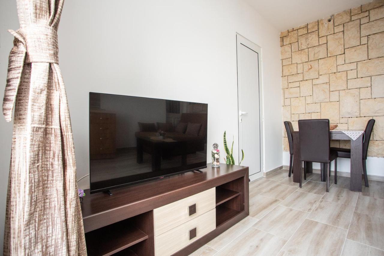 Apartments Jelena Улцин Екстериор снимка